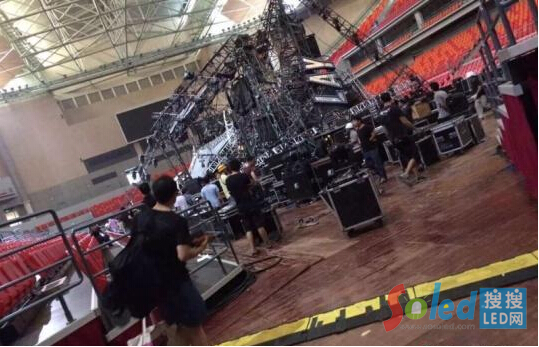 �������ό��ݳ���LED���U�����_̮�� 1��10���� LED�W(w��ng) ���_����